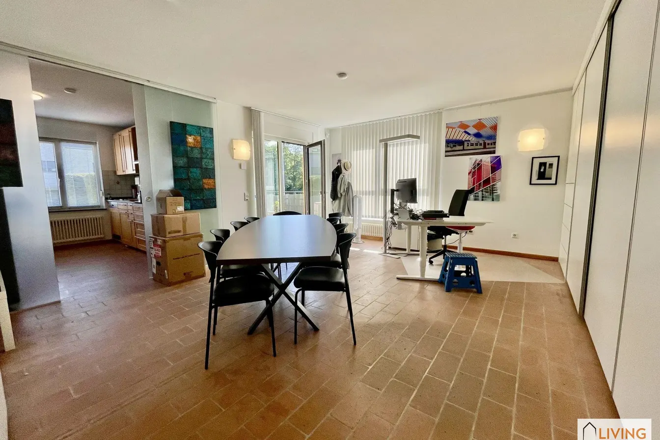 Office in Roodt-sur-syre